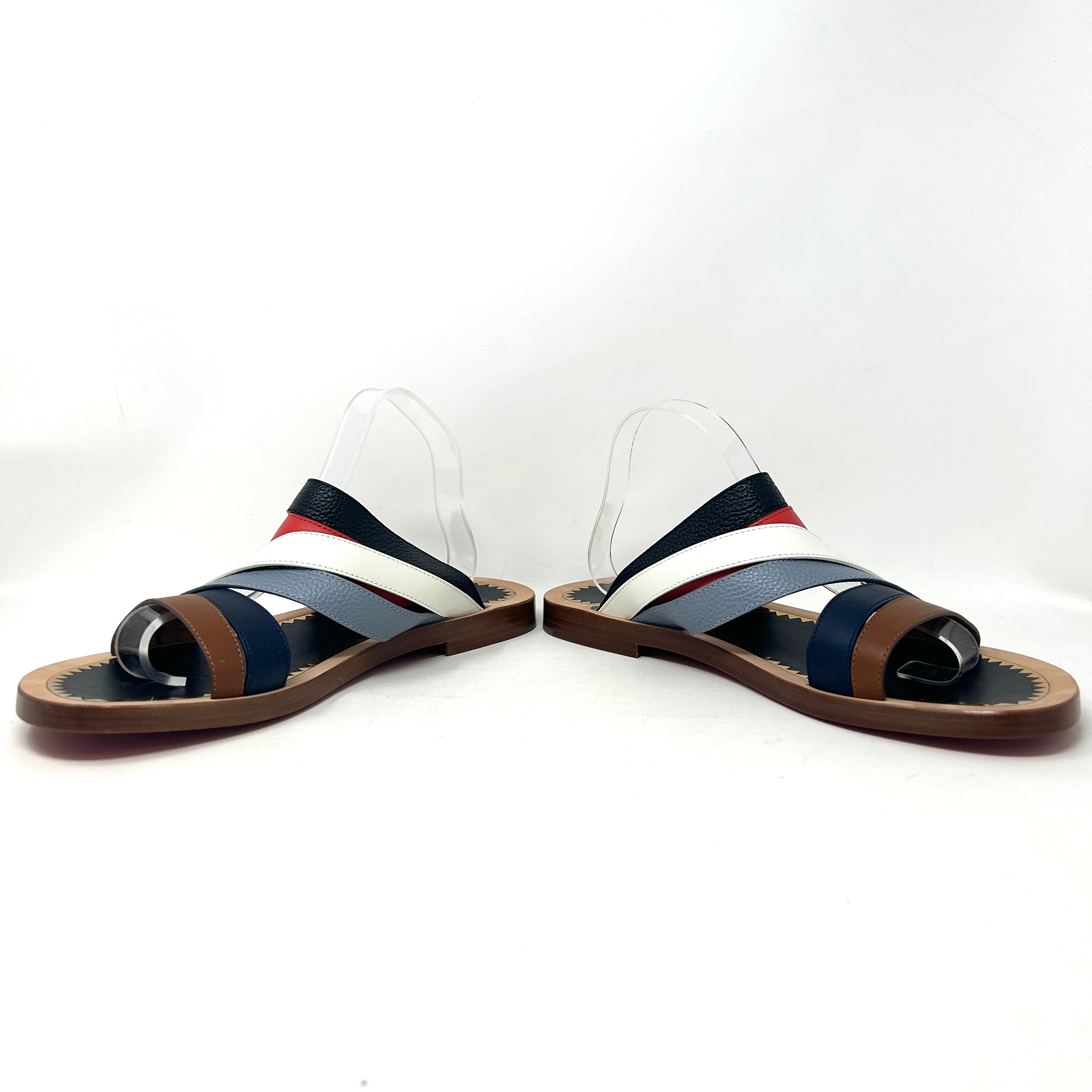 0E30D707-5824-484D-AE54-B96A3D8FD807