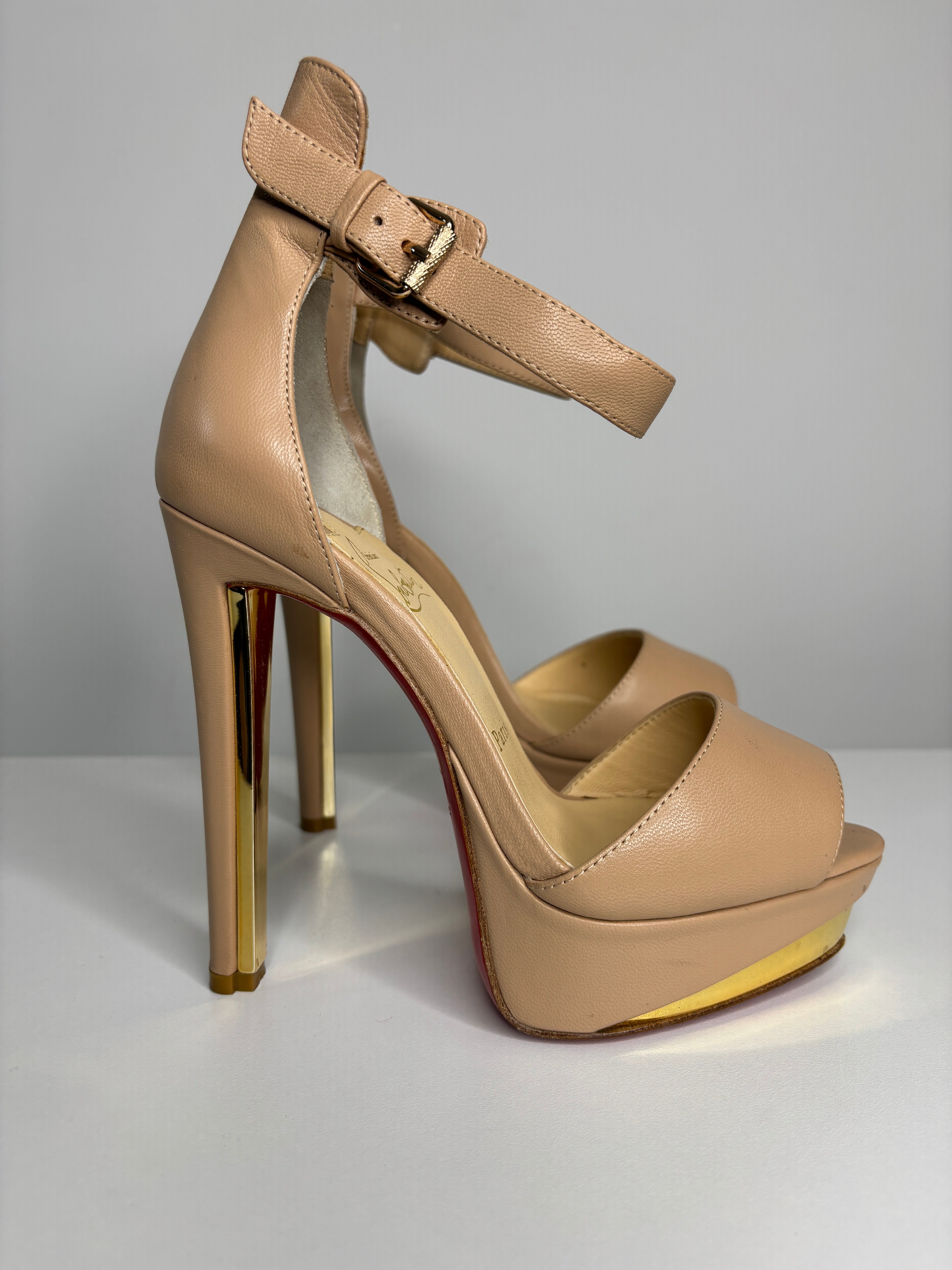 2759D020-4988-4A1F-9373-3B85421D9D5F