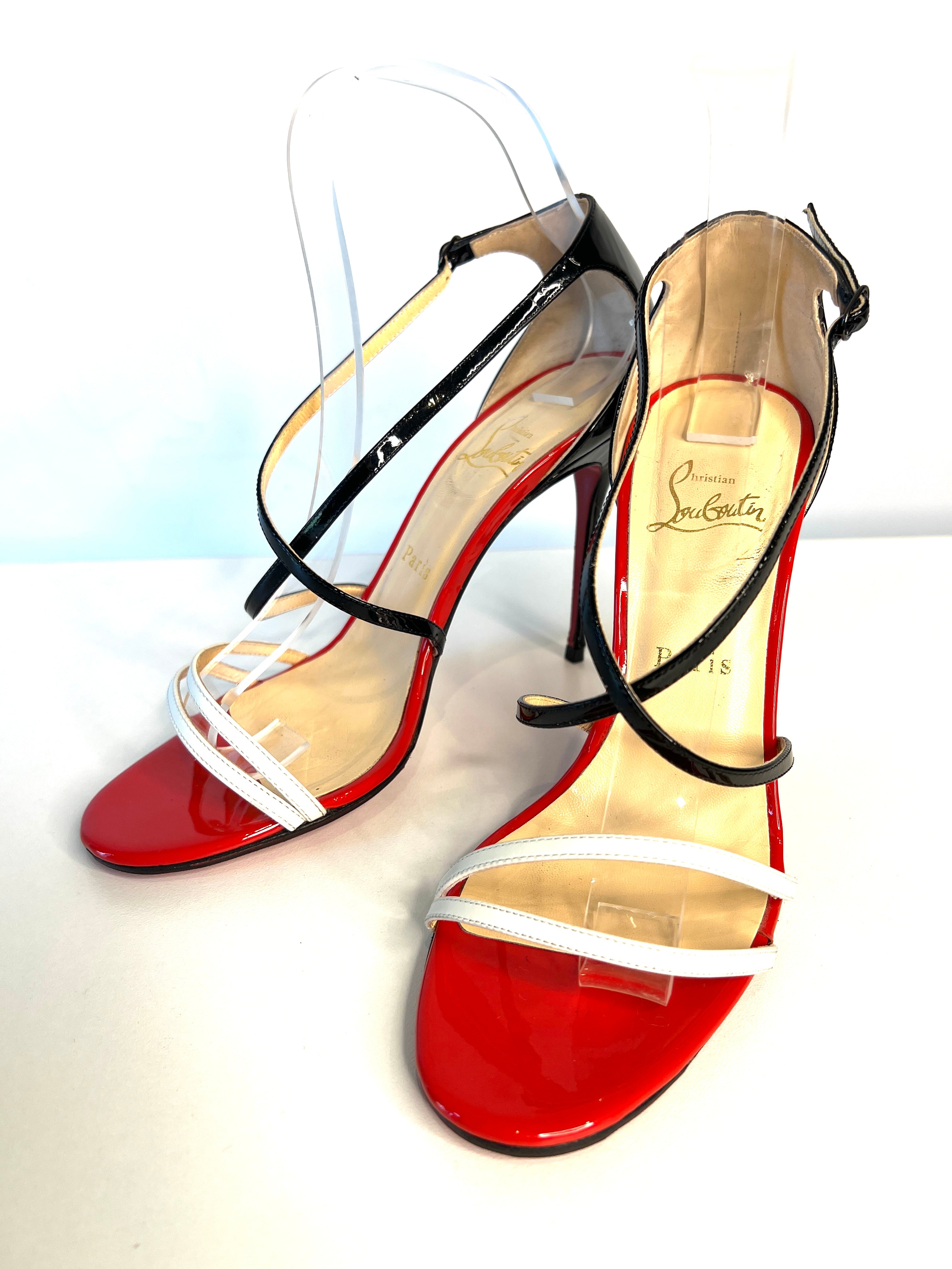 38ED4C12-7F9C-41EB-82D3-A7F026C113BA