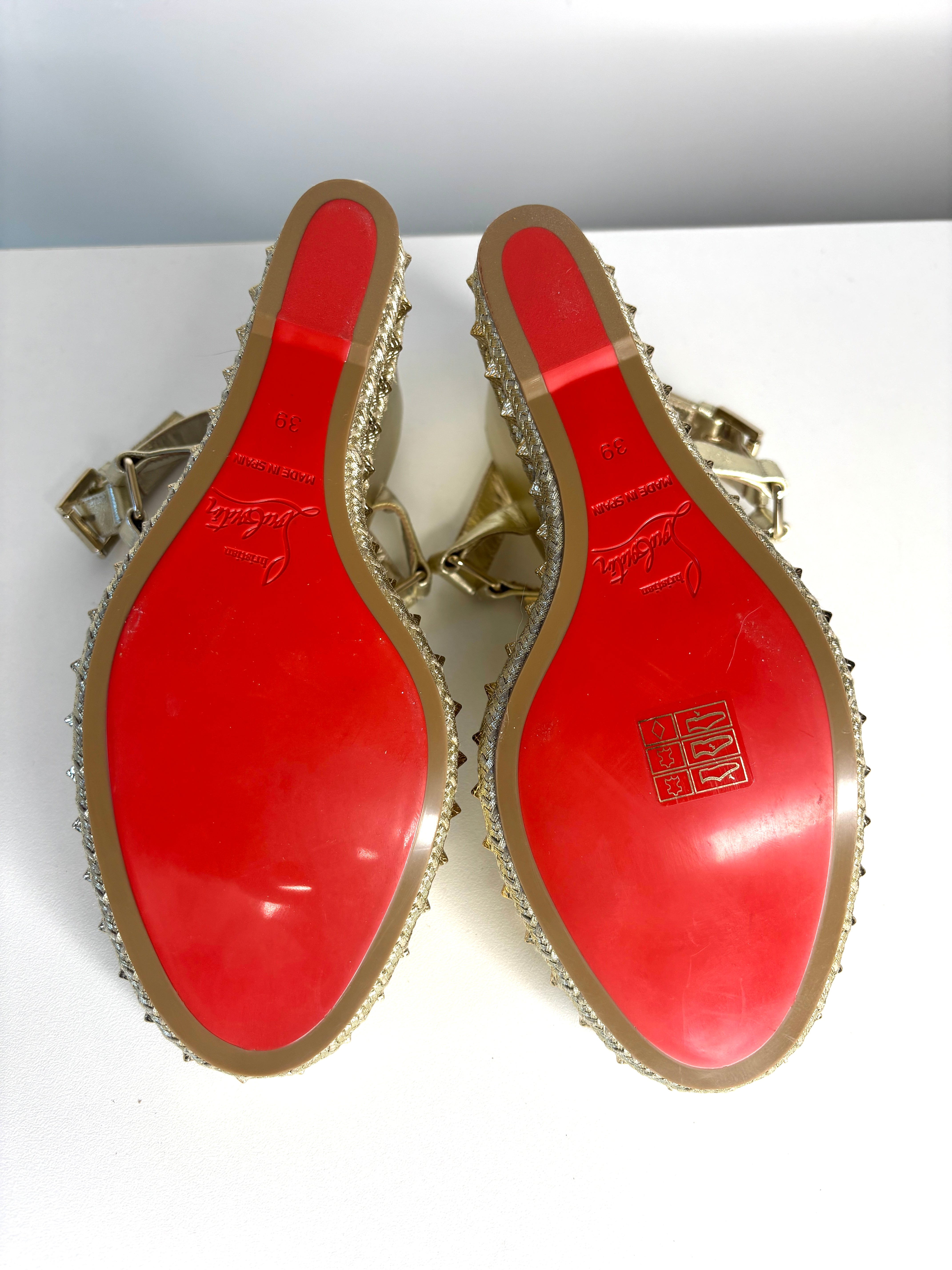 4E70FEB4-41FC-4ECA-AE4B-FC90C76052C9