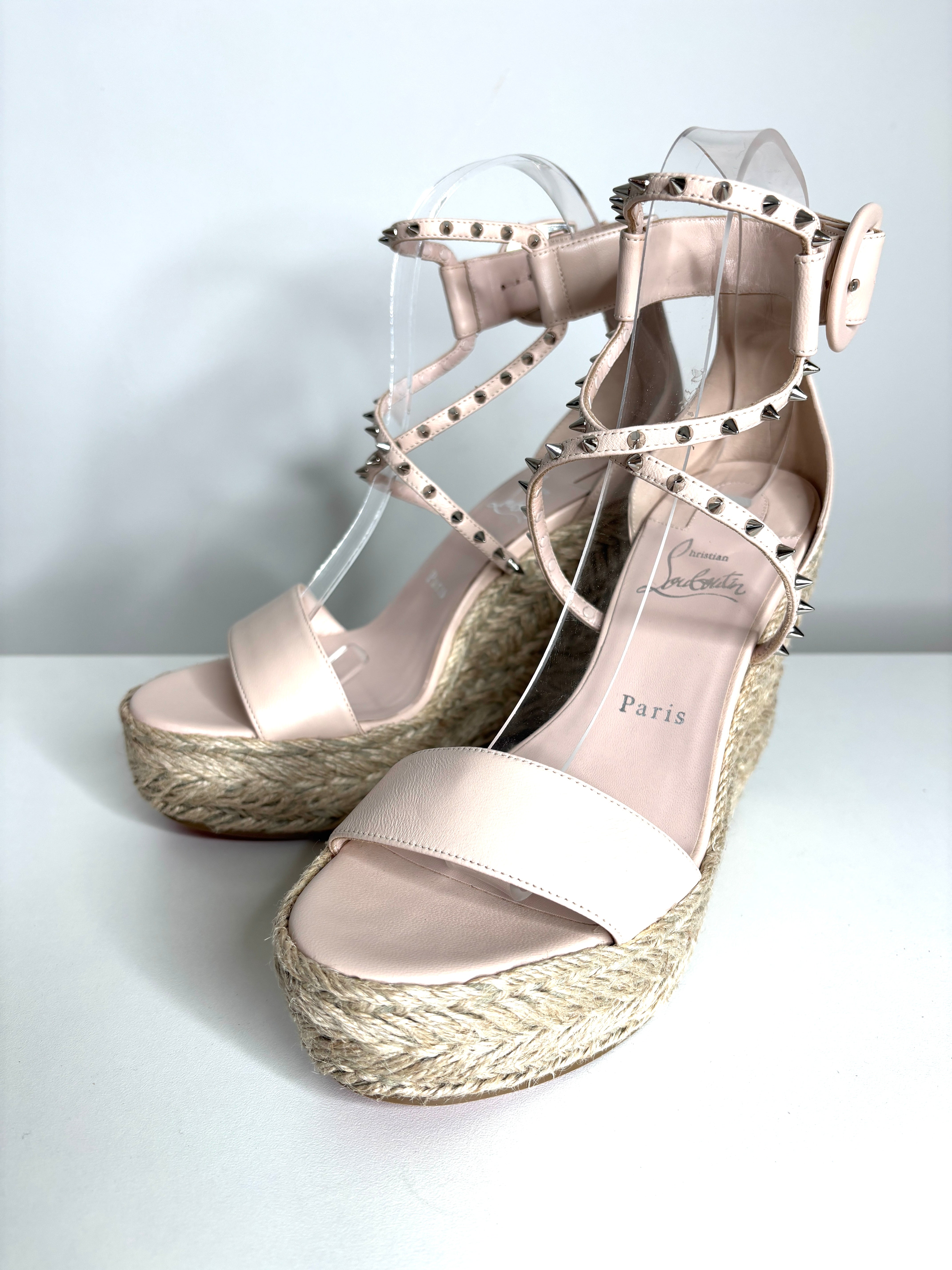 7E01853E-F711-4235-B5EE-A632CB2ED2F9