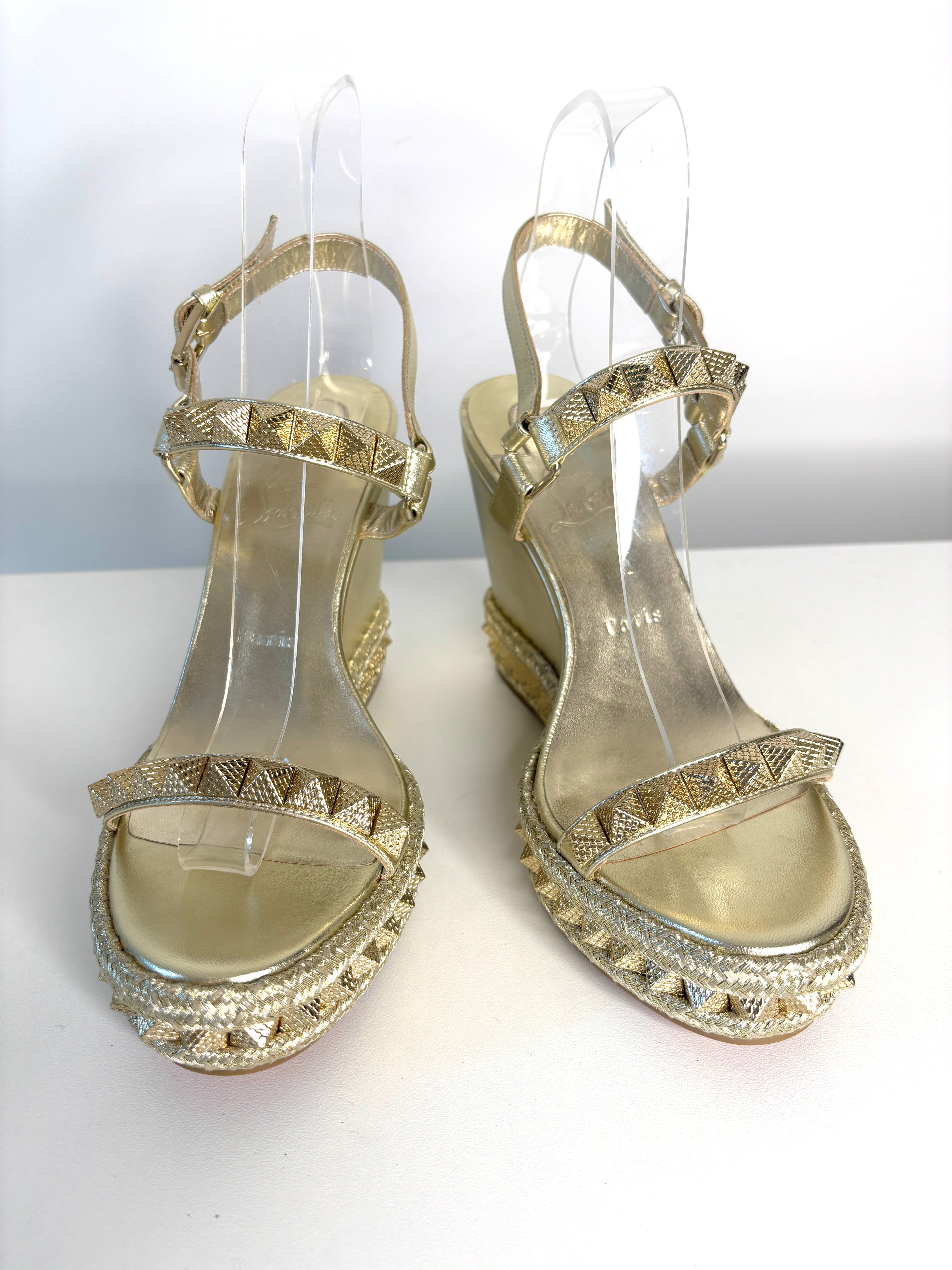 BB2F70FE-EF12-48B8-B578-F426E3D820FD