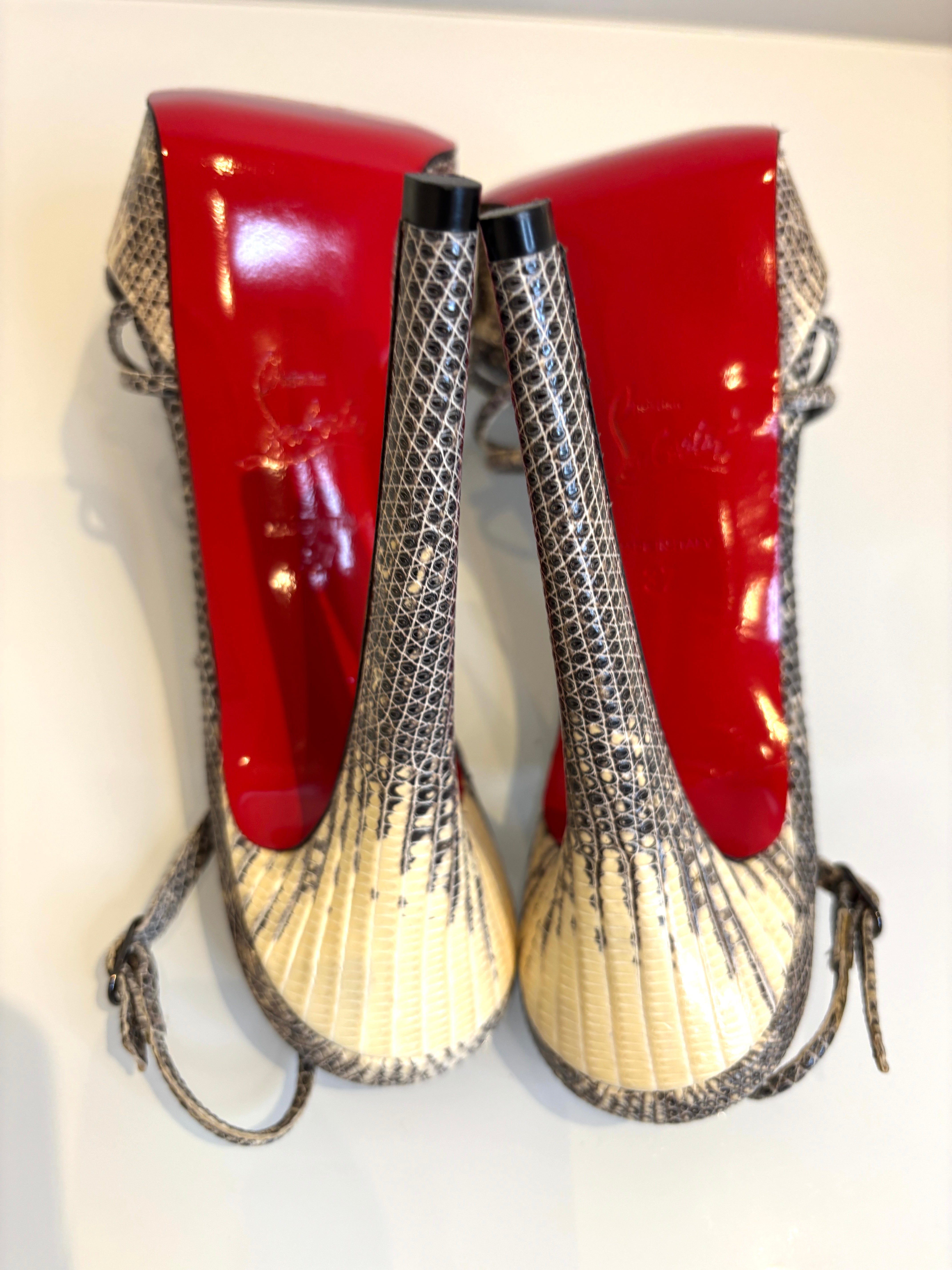 BC31178B-A642-486C-BDB6-A4A1AE2F4E6D