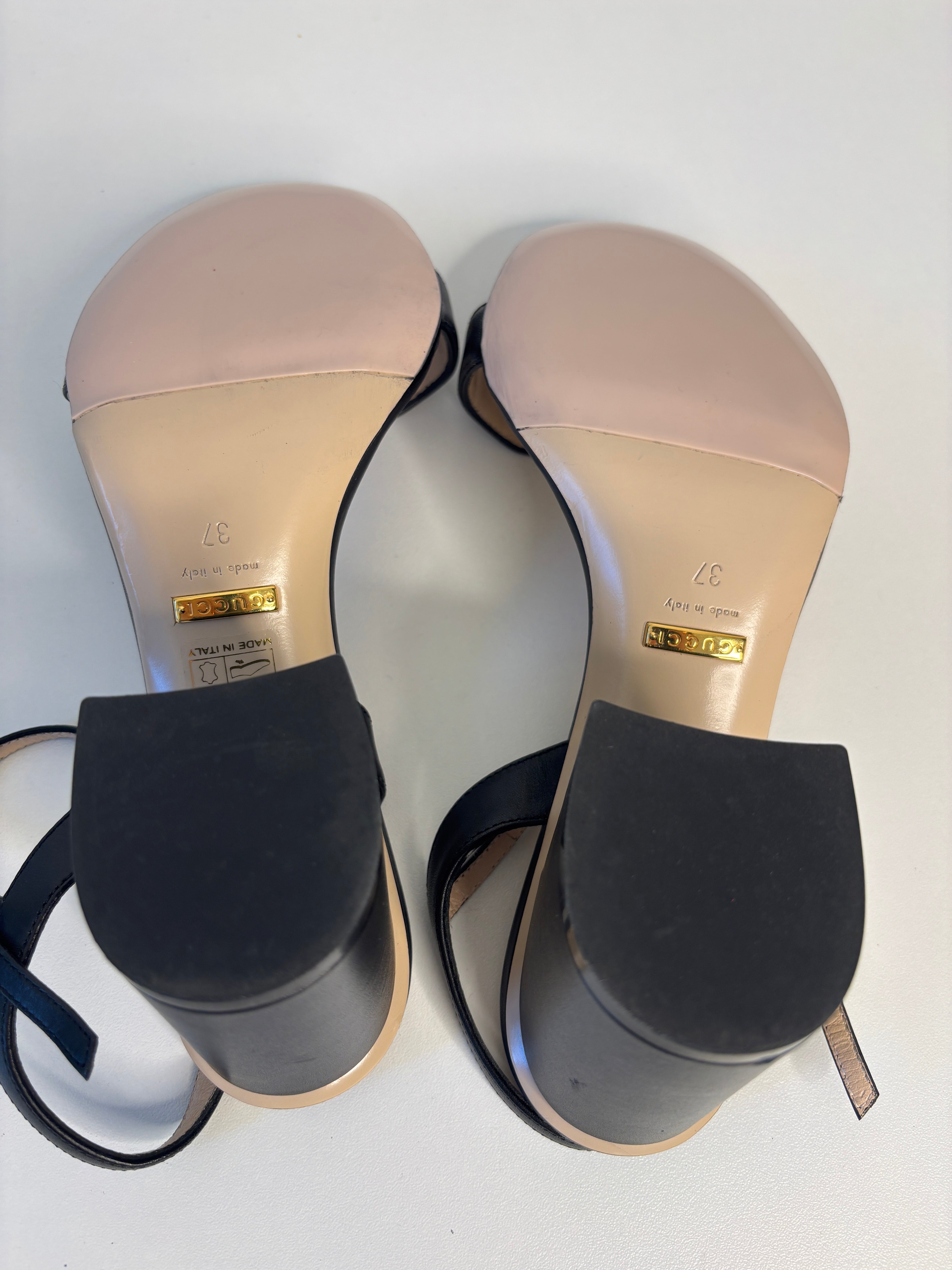 DB4E0770-6B9C-4810-8E78-F8C48EF069E7