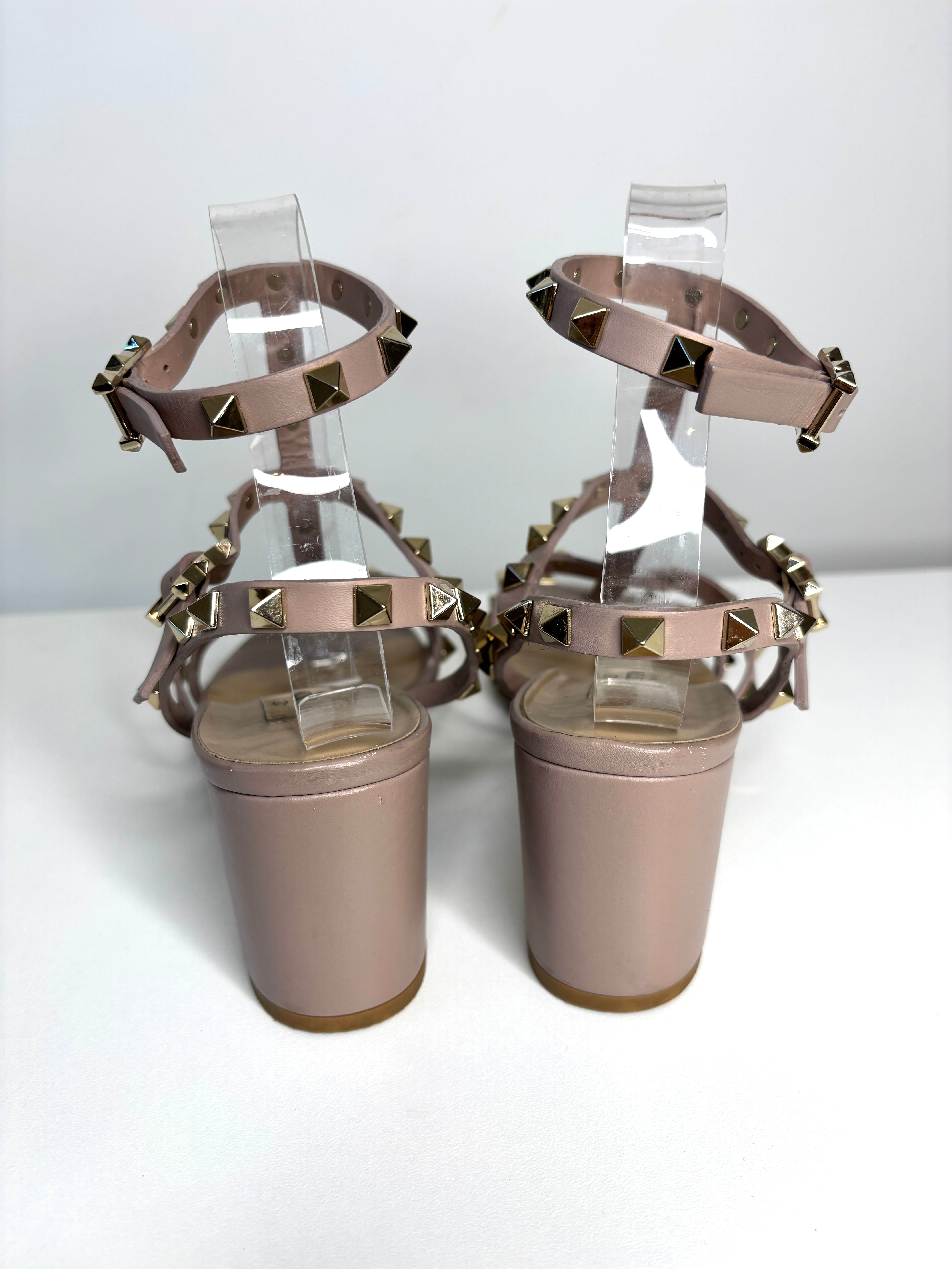 DCCD9B62-8AD5-4BF1-8201-98233FE56BDF