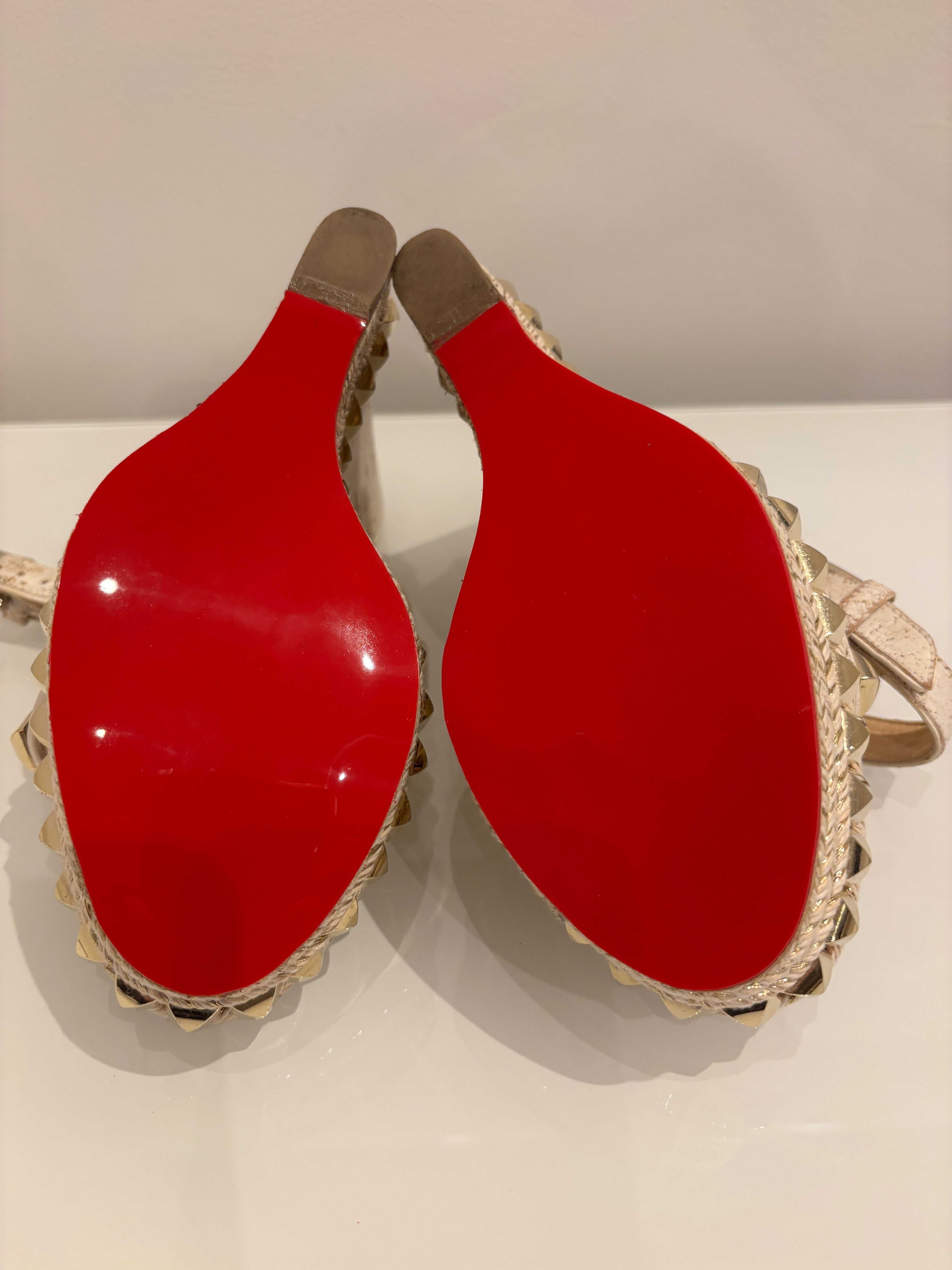 EC5C5BBD-6A43-4AD6-897D-E95AC1532783