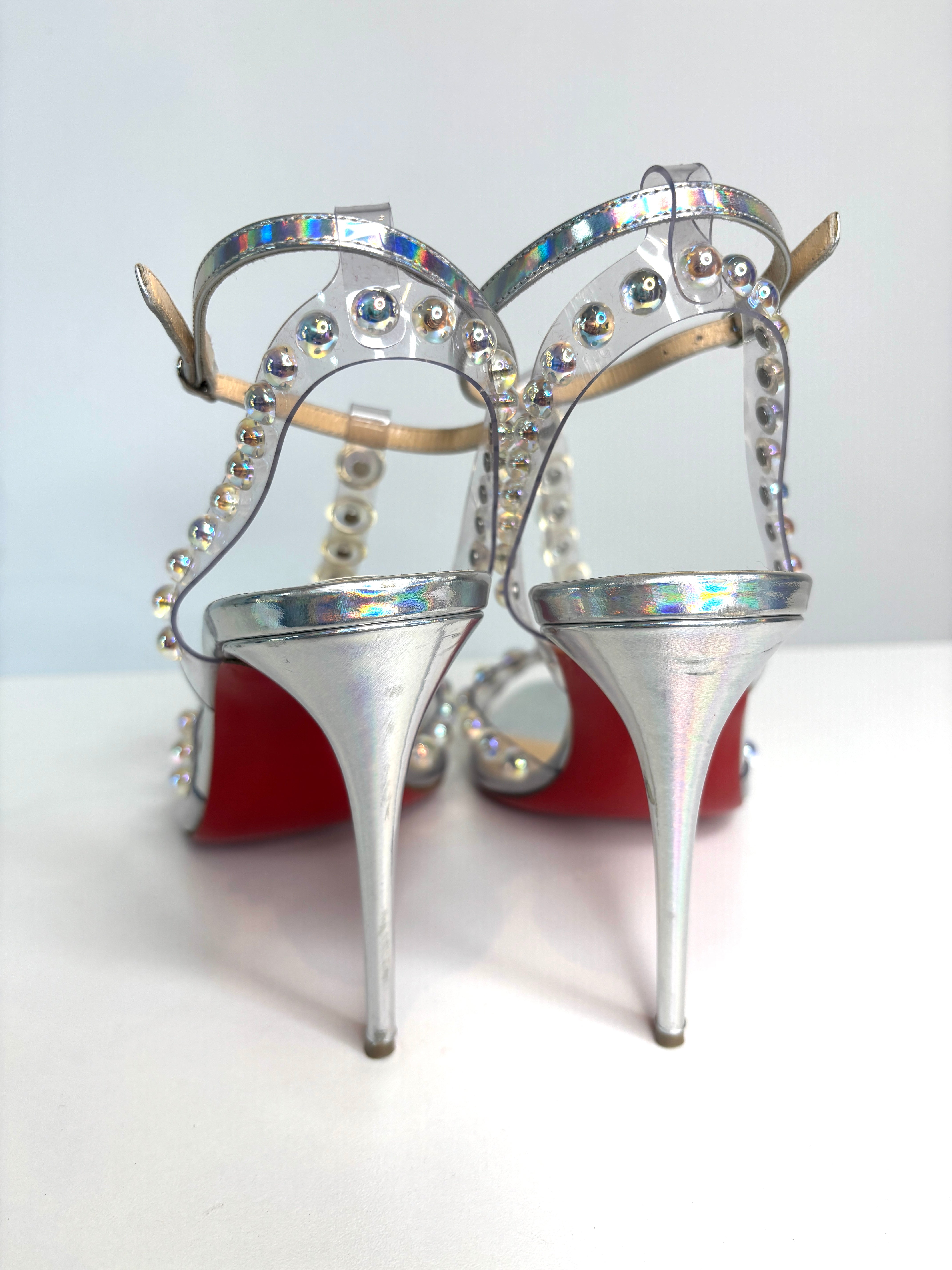 EF8EA9E6-3914-48BE-8216-125663758A6B