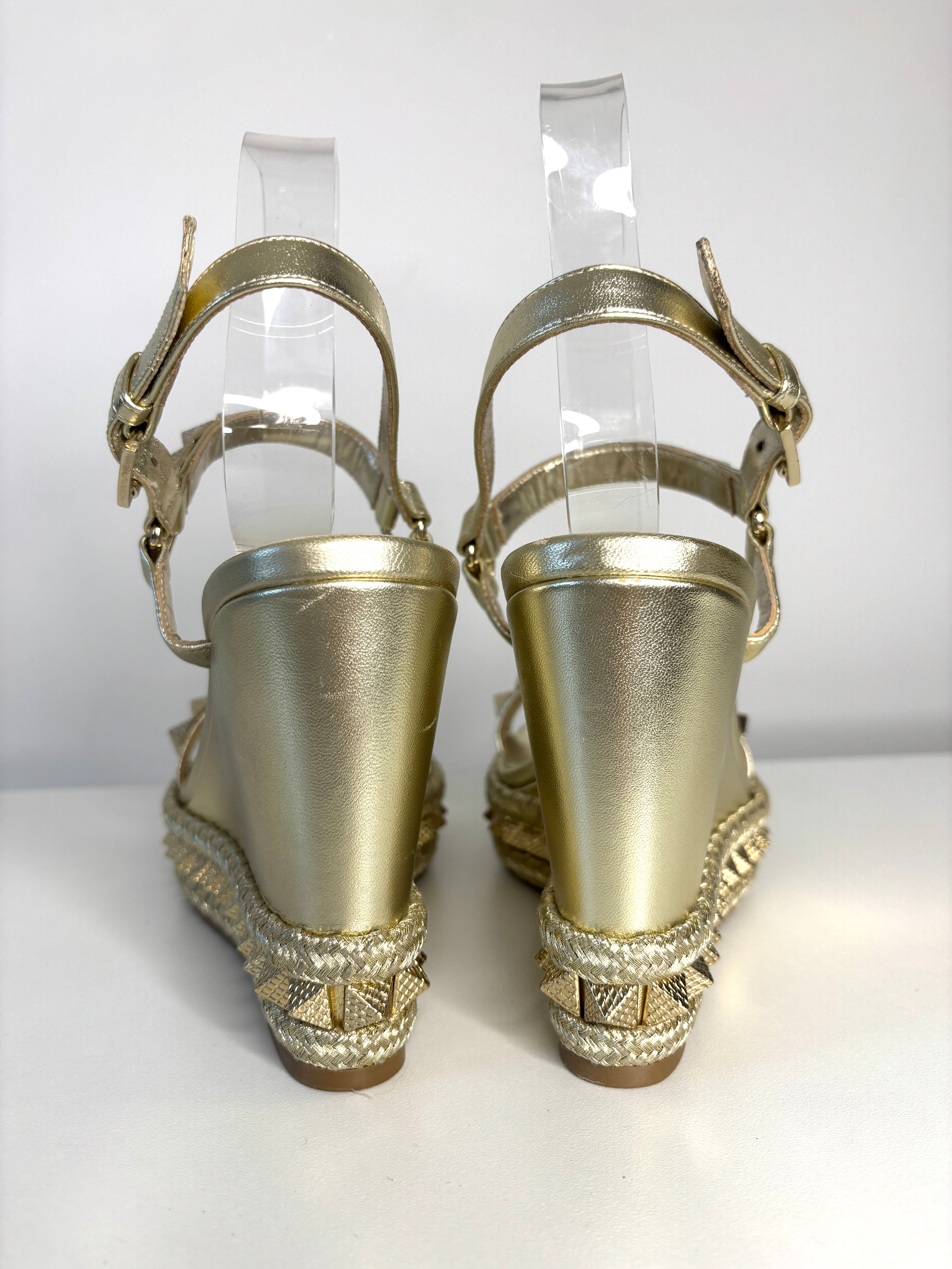 FF85FFD6-307F-4153-ADCB-2355DB7F54AA